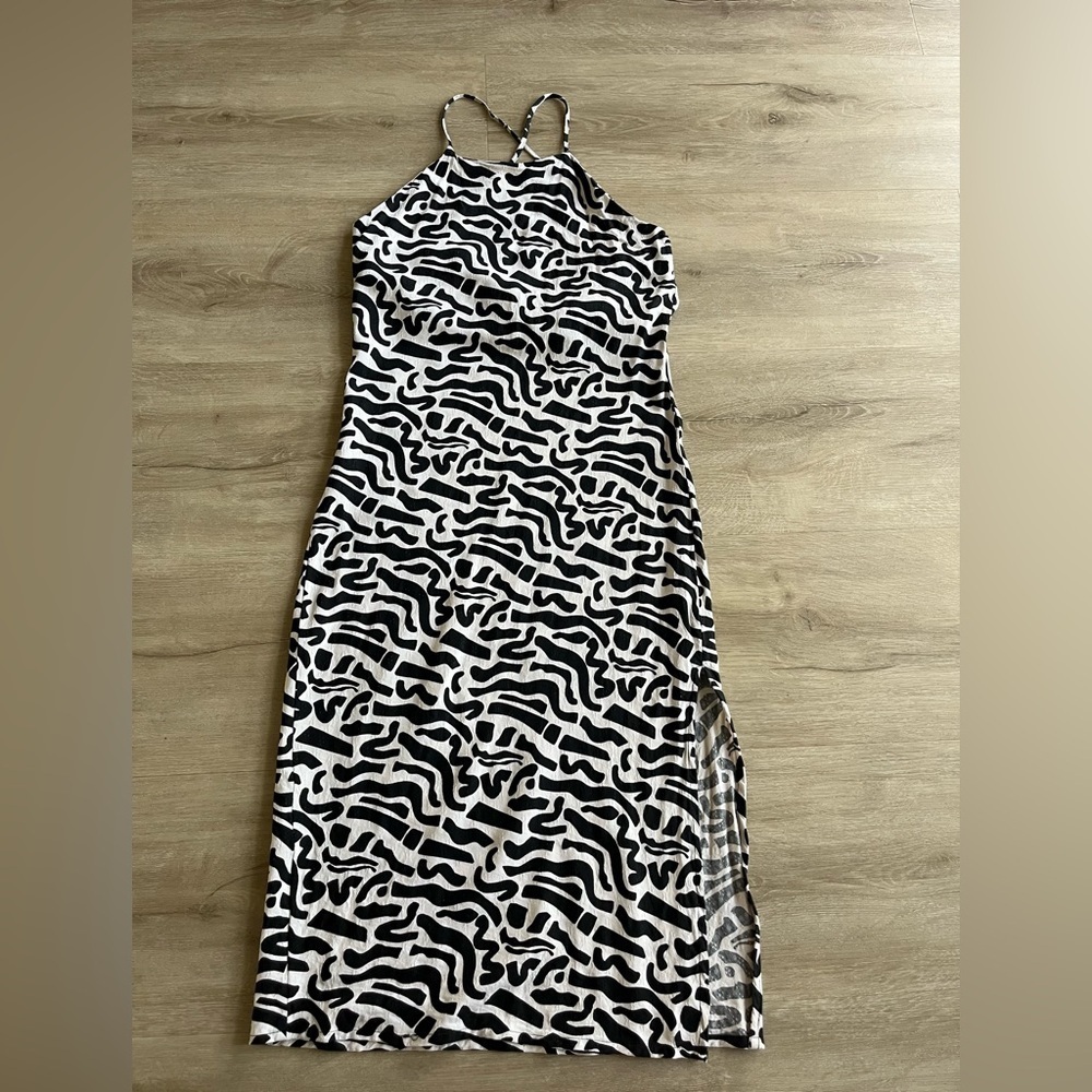 Band of the Free Midi Black and Cream Abstract Print Criss Cross Open Back SZ M